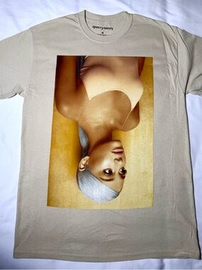 Ariana Grande Sweetener Tour Shirt Cream Photo Tee 2019 Unisex Medium - Rare